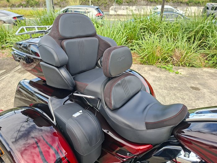 2022 HARLEY-DAVIDSON FLHTCUTGSE CVO TRI GLIDE (117)