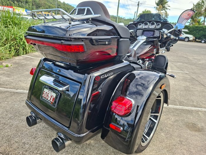 2022 HARLEY-DAVIDSON FLHTCUTGSE CVO TRI GLIDE (117)