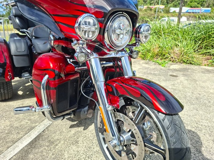 2022 HARLEY-DAVIDSON FLHTCUTGSE CVO TRI GLIDE (117)