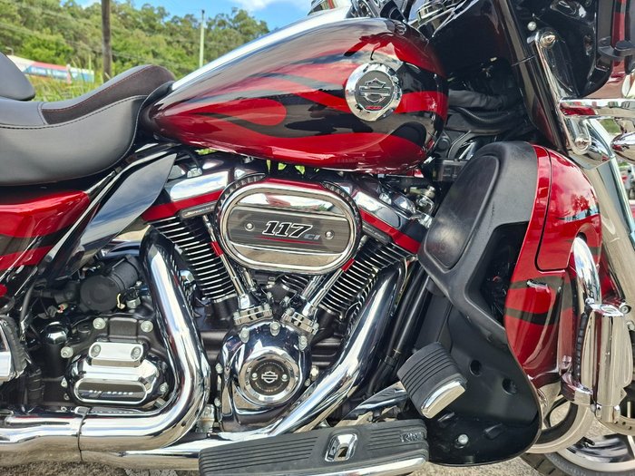 2022 HARLEY-DAVIDSON FLHTCUTGSE CVO TRI GLIDE (117)