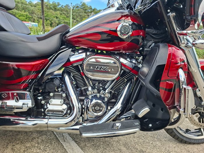 2022 HARLEY-DAVIDSON FLHTCUTGSE CVO TRI GLIDE (117)