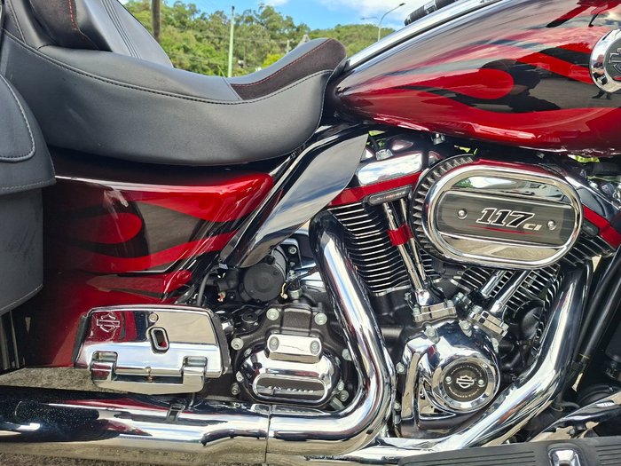 2022 HARLEY-DAVIDSON FLHTCUTGSE CVO TRI GLIDE (117)