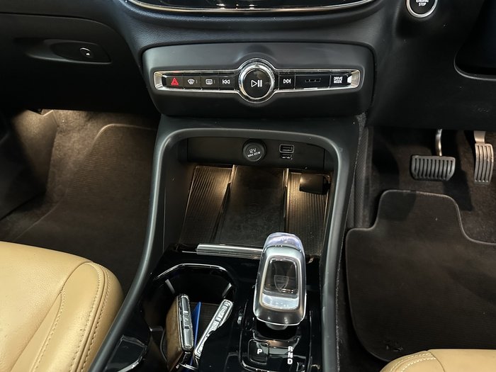 2020 Volvo XC40 T4 Inscription