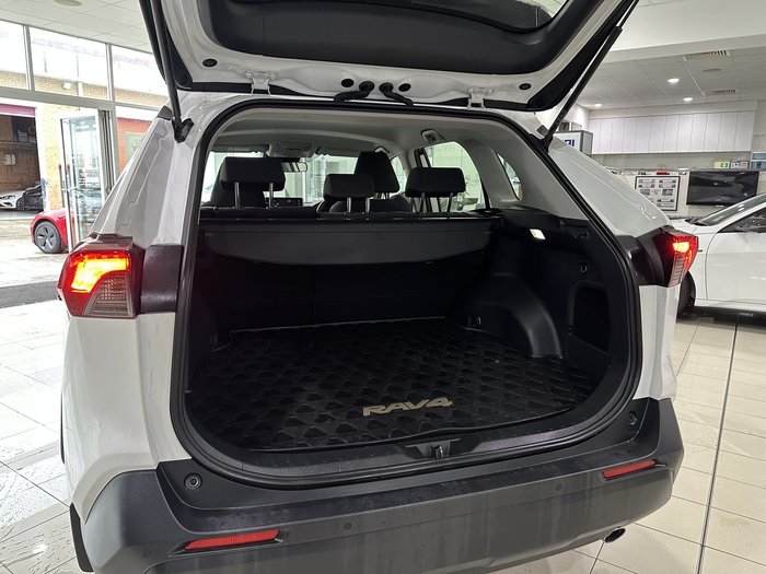 2022 Toyota RAV4 GX