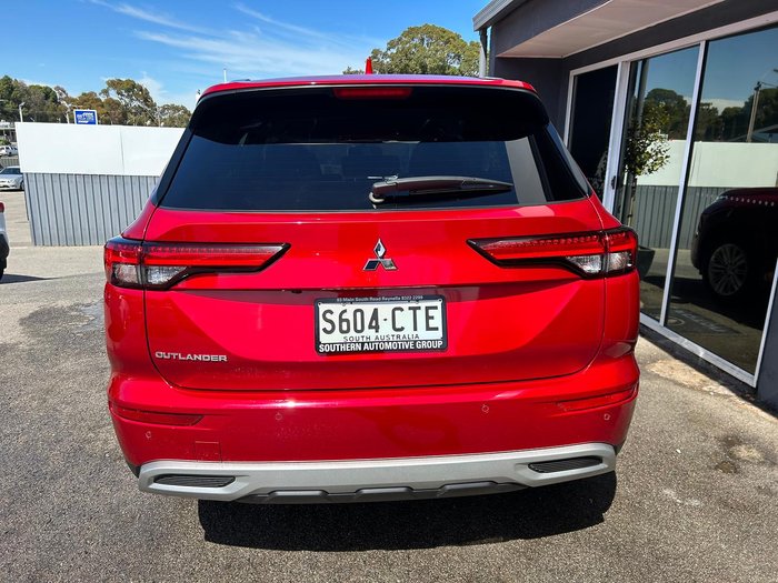 2024 Mitsubishi Outlander LS