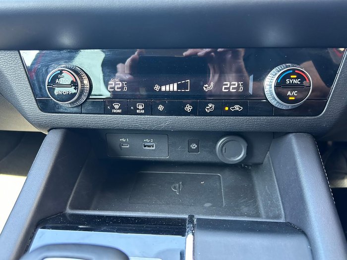 2024 Mitsubishi Outlander LS