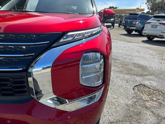 2024 Mitsubishi Outlander LS