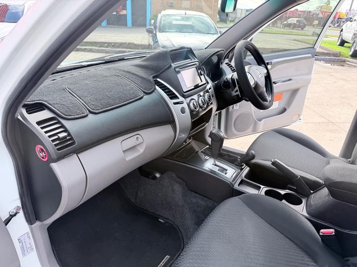 2014 Mitsubishi Challenger PC MY14 4X4 Dual Range White