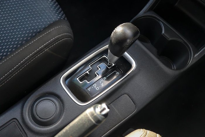2016 Mitsubishi Outlander LS