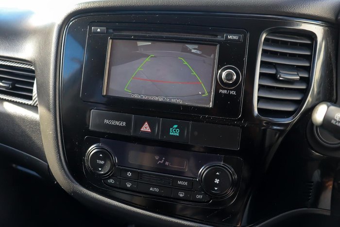2016 Mitsubishi Outlander LS