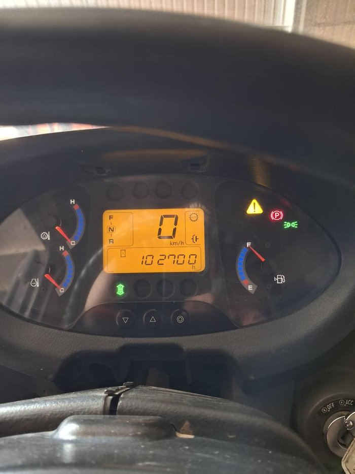 2013 Hitachi Zw310 Orange