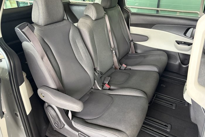 2022 Kia Carnival S