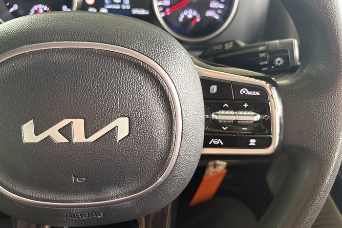 2022 Kia Carnival S