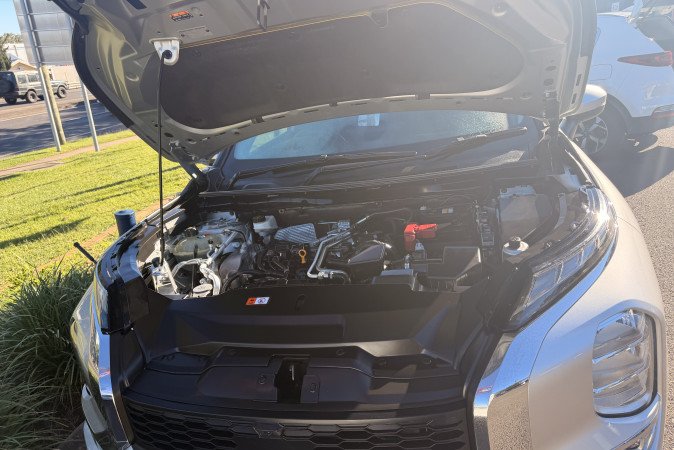 2024 MITSUBISHI OUTLANDER LS 7 SEAT (2WD)