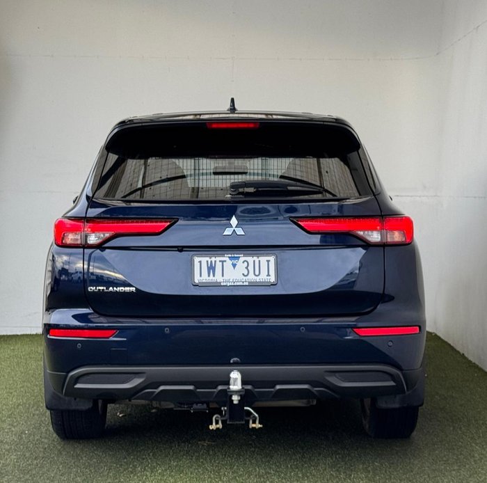 2023 Mitsubishi Outlander ES