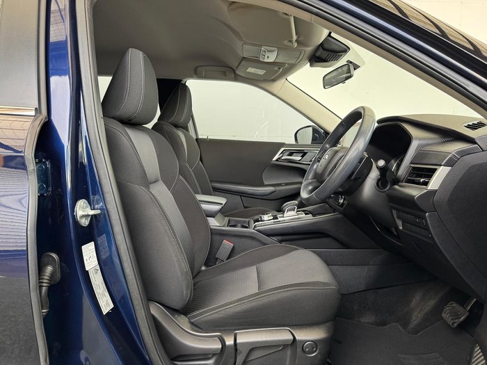 2023 Mitsubishi Outlander ES