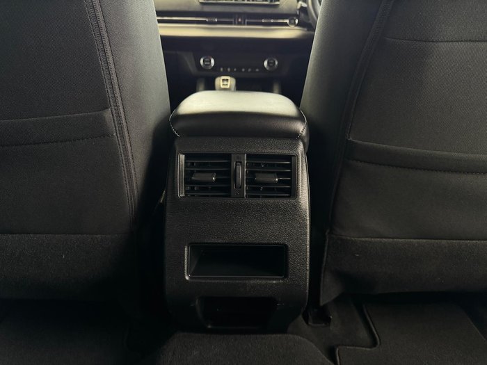 2023 Mitsubishi Outlander ES