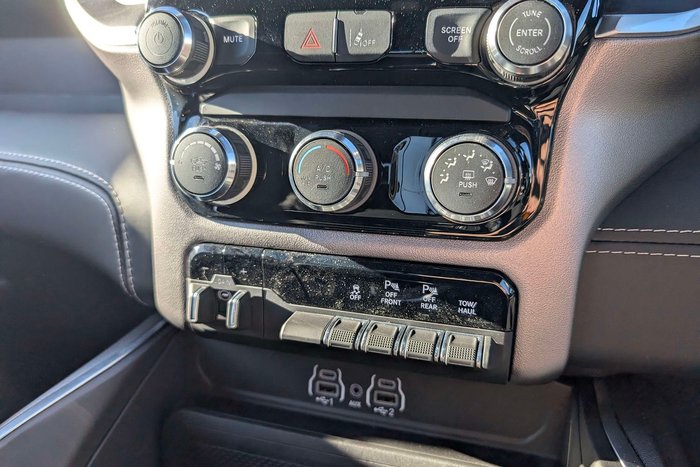 2026 RAM 1500 Express Black Edition Hurricane SO