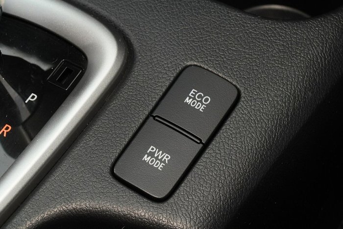 2019 Toyota Hilux SR5