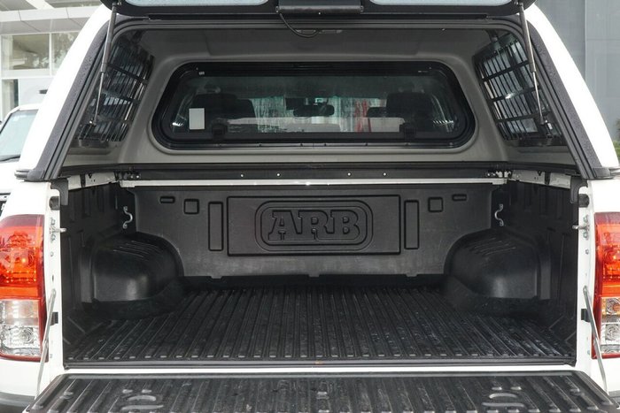 2019 Toyota Hilux SR5