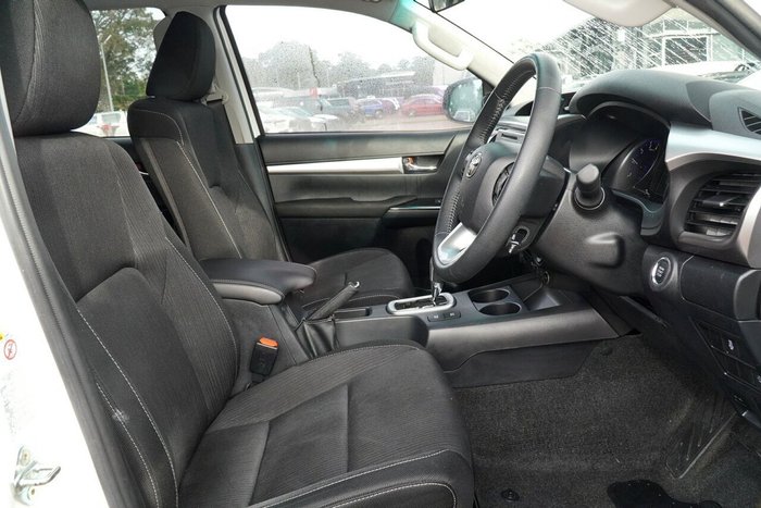 2019 Toyota Hilux SR5
