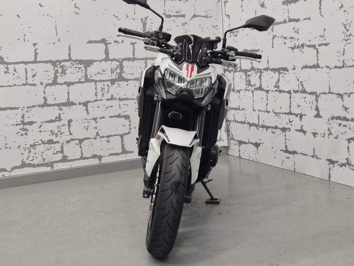 2021 Kawasaki Z900 (ZR900F) Z White