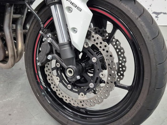 2021 Kawasaki Z900 (ZR900F) Z White