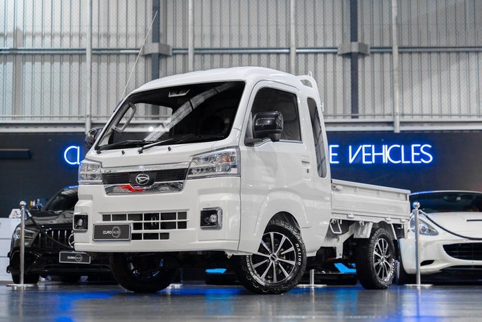 2023 Daihatsu Hi-Jet Jumbo