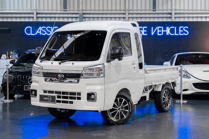 2023 Daihatsu Hi-Jet Jumbo