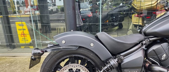 2025 Indian SCOUT BOBBER BLACK