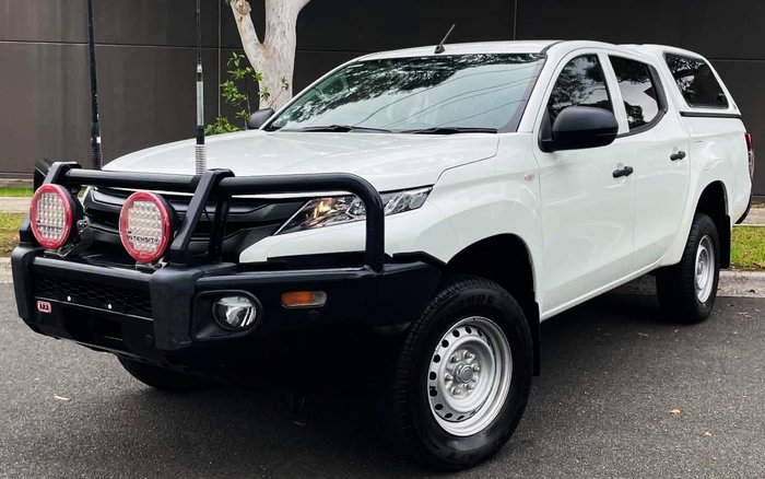 2022 Mitsubishi Triton GLX