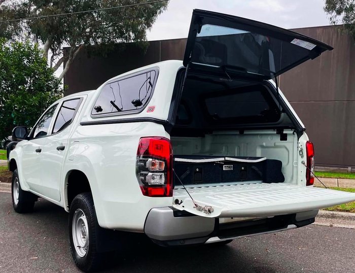 2022 Mitsubishi Triton GLX