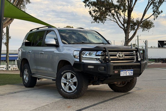 2017 Toyota Landcruiser
