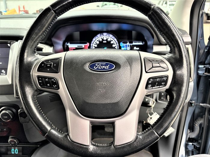 2017 Ford Everest Trend UA 4X4 Dual Range Blue Reflex