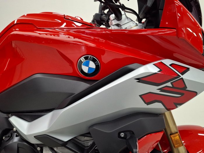 2021 BMW Motorrad S 1000 XR TOUR Red