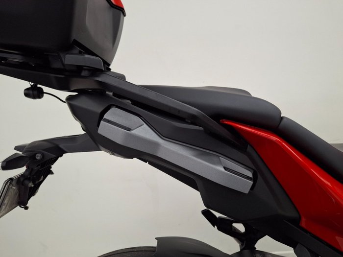 2021 BMW Motorrad S 1000 XR TOUR Red