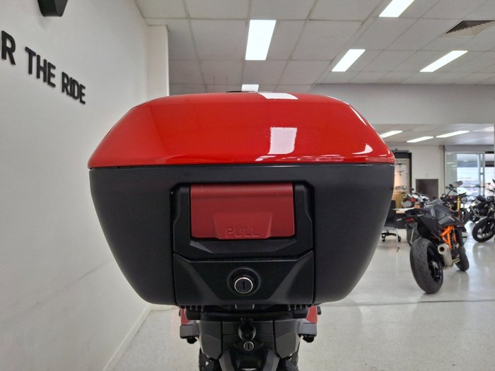 2021 BMW Motorrad S 1000 XR TOUR Red