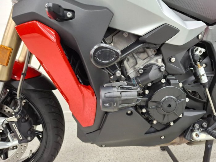 2021 BMW Motorrad S 1000 XR TOUR Red
