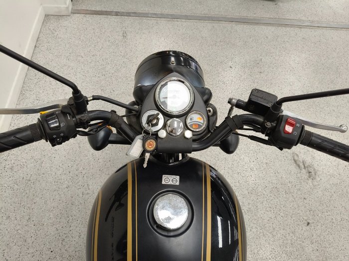 2021 Royal Enfield CLASSIC 500 ABS Black
