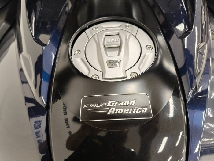 2019 BMW Motorrad K 1600 B Blue