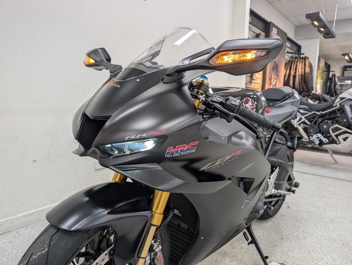 2024 Honda CBR1000RR-R SP (FIREBLADE) ABS Black