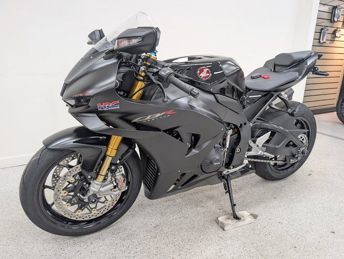 2024 Honda CBR1000RR-R SP (FIREBLADE) ABS Black