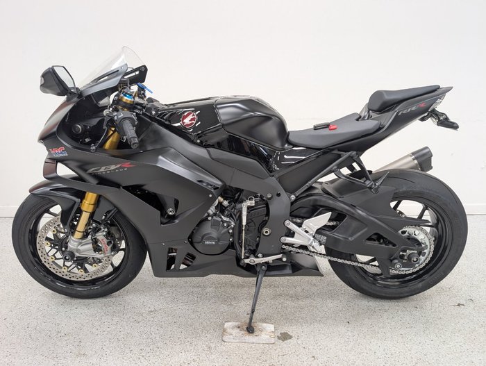 2024 Honda CBR1000RR-R SP (FIREBLADE) ABS Black