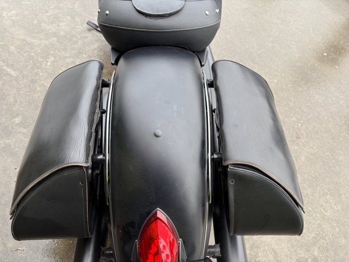 2016 Indian CHIEF DARK HORSE Black