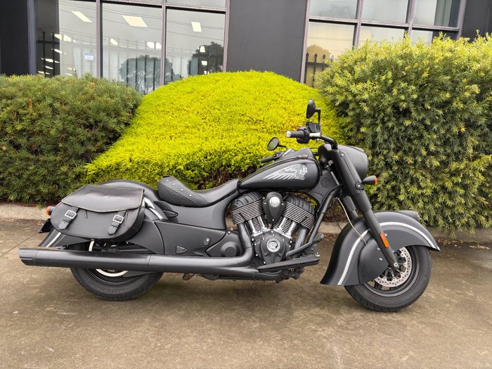 2016 Indian CHIEF DARK HORSE Black