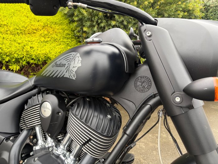 2016 Indian CHIEF DARK HORSE Black