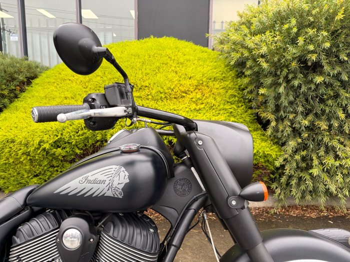 2016 Indian CHIEF DARK HORSE Black