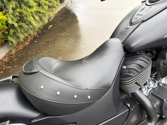 2016 Indian CHIEF DARK HORSE Black