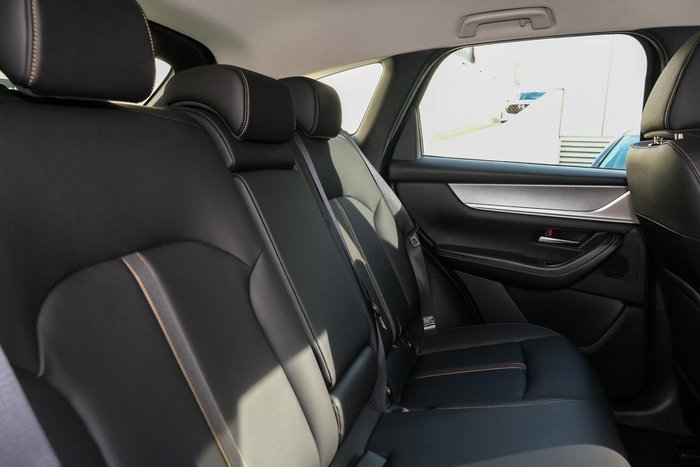 2025 Mazda CX-60 G40e Evolve