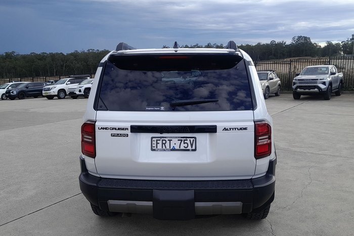 2025 Toyota Landcruiser Prado Altitude